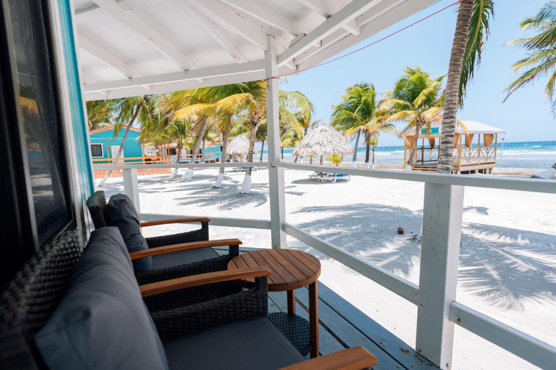 Blue Marlin Beach Resort Dangriga Exterior foto